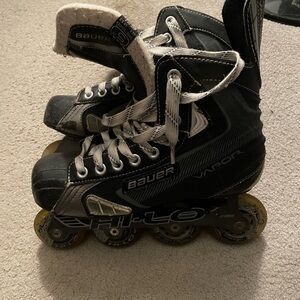 Bauer Vapor Skates in Black and Gray
